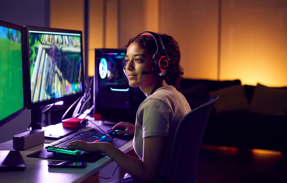 pc gamer girl